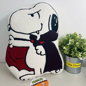 Peanuts Snoopy Halloween Vampire Throw Pillow Plush Sherpa NWT 2025 NEW